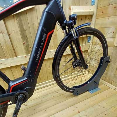 Bodenparker mit Fahrrad