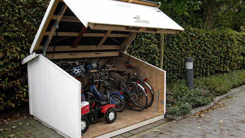 Eine vollgestellte Garage