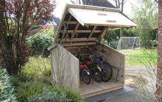 Fahrradgarage mit Fahrraedern
