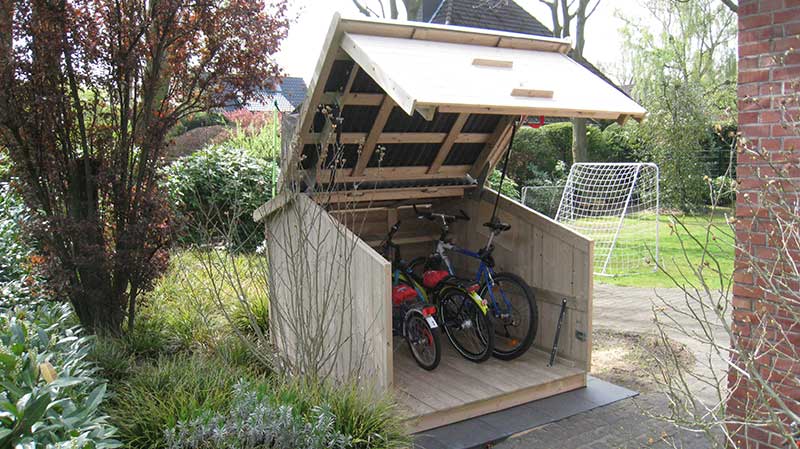 Fahrradgarage mit Fahrraedern