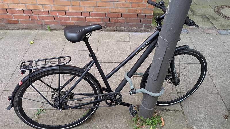 Fahrrad-mit-Schloss